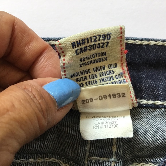 TRUE RELIGION DARK WASH SEQUIN POCKET BOOT CUT JE… - Picture 14 of 16